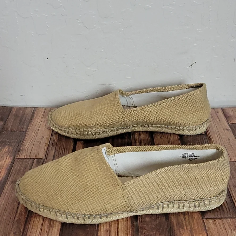 ENZO ANGIOLINI Eaaustyn Espadrille Flats 6